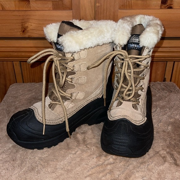 Itasca CedarThinsulate Women’s winter sz 6 part leather upper. - Picture 8 of 11